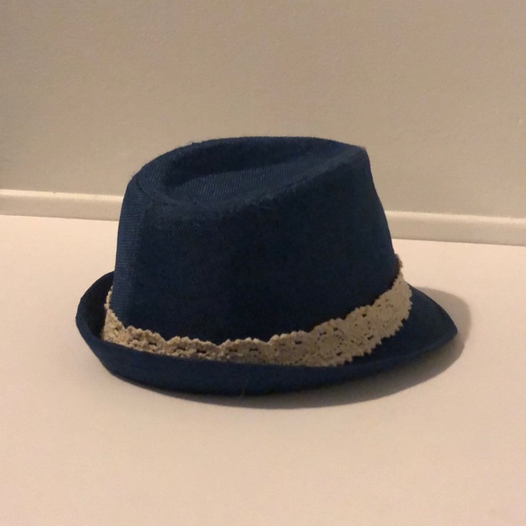 Hat - Picture 2 of 3
